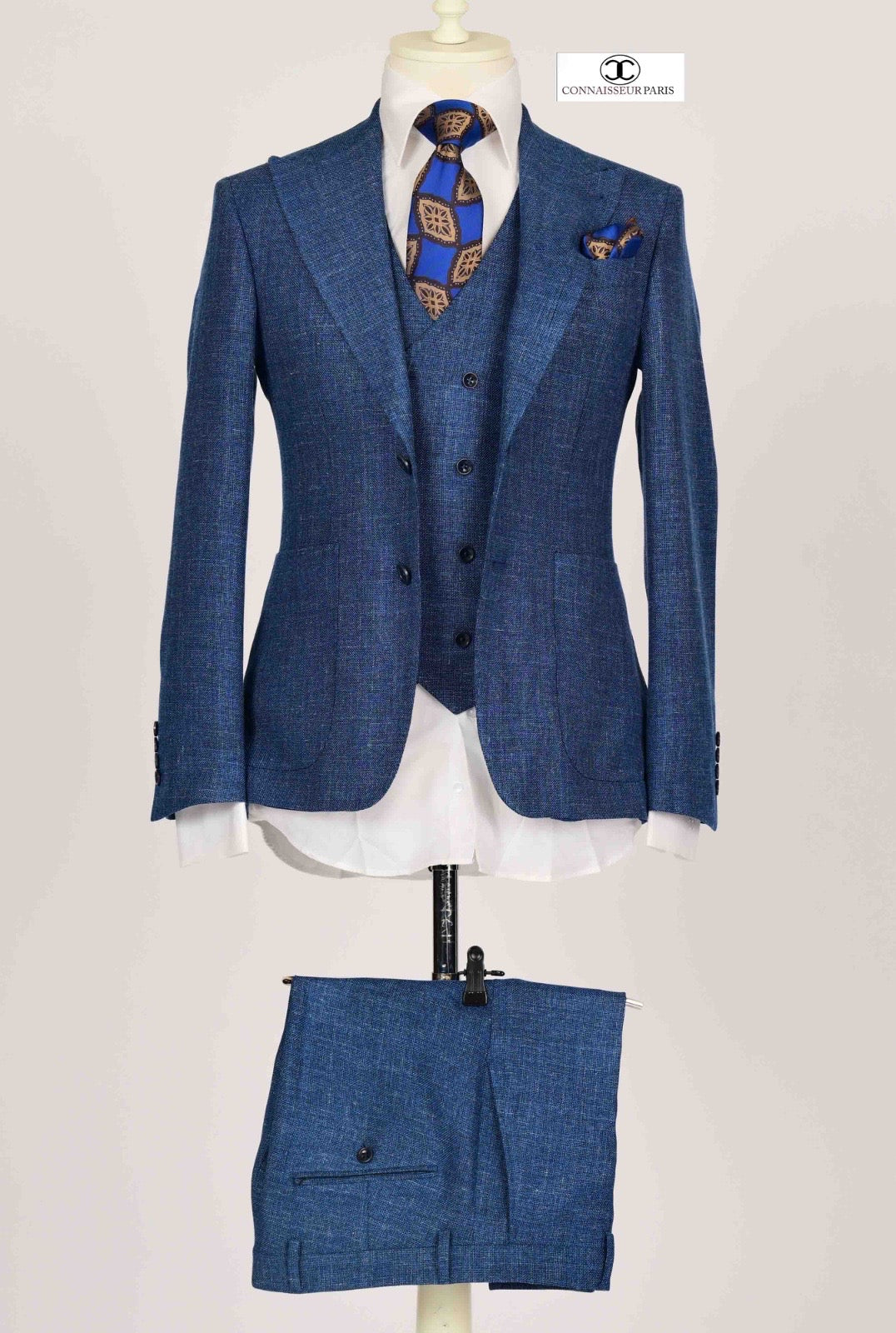 Cerruti - Blue luxury tweed 3-piece slim fit suit with patch pockets and double breasted vest
