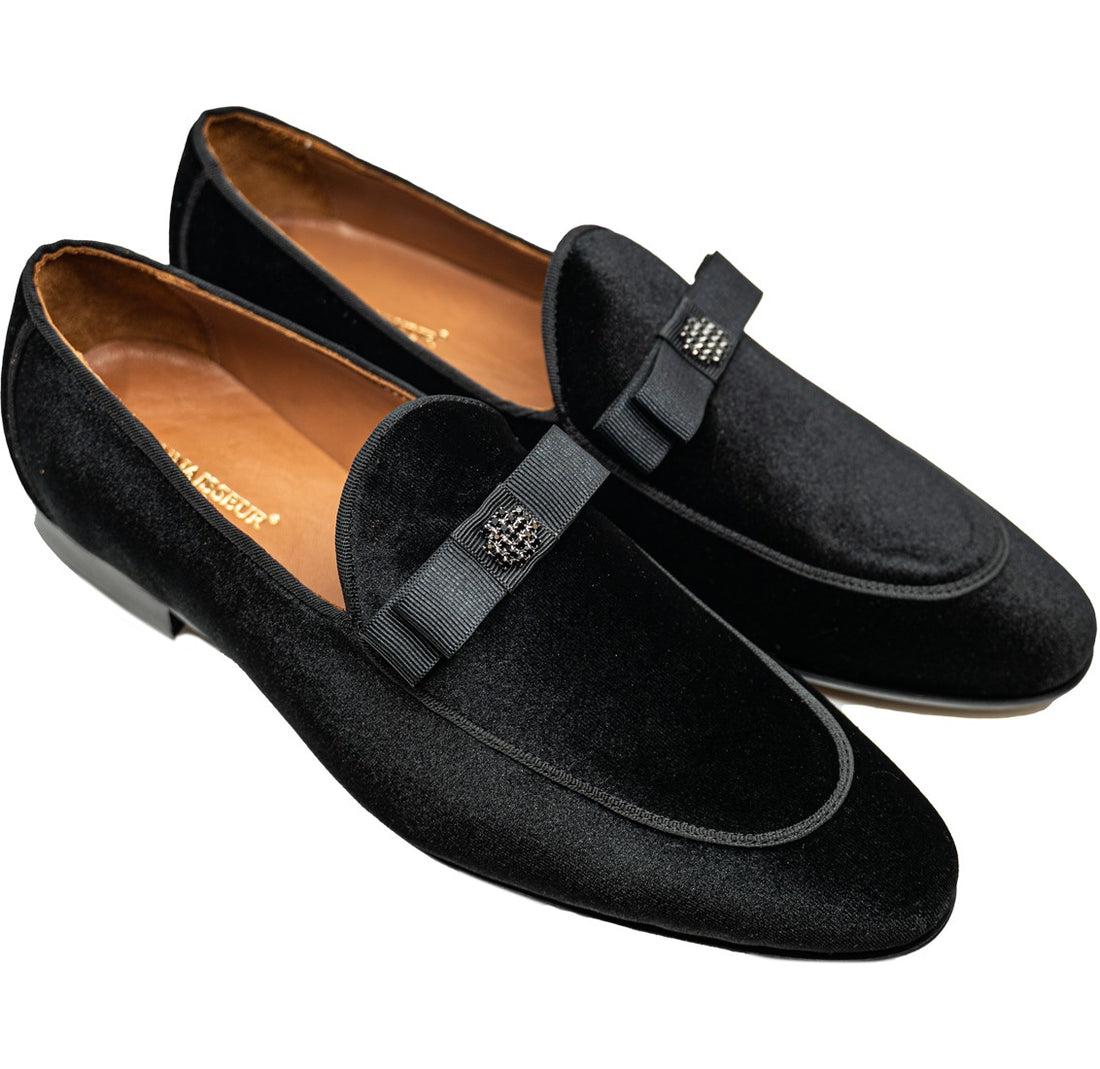 Connaisseur - Black velvet dress loafer with ribbon and metal detail on instep