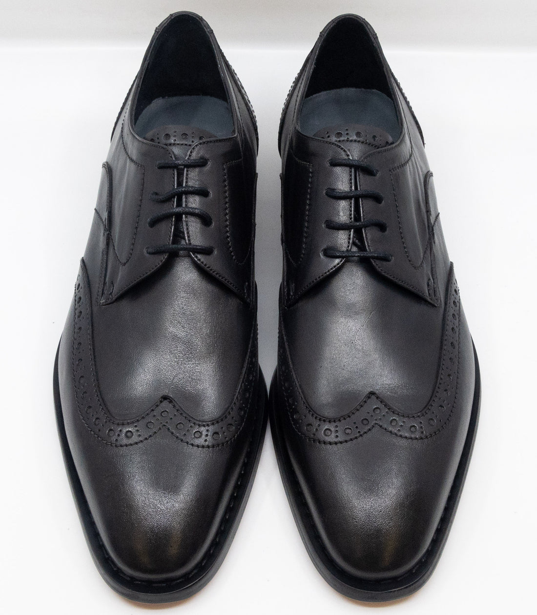 Connaisseur - Black leather wing tip laced dress shoes